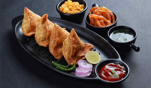 Veg Samosa & Aloo